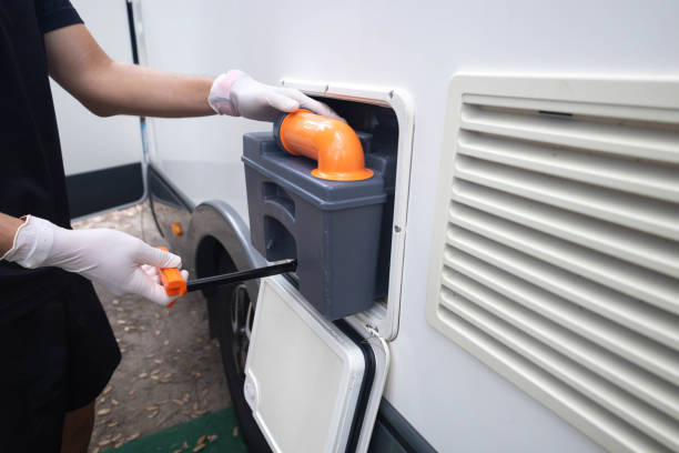 Best Construction site porta potty rental  in Beach, ND